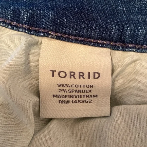 NWOT Torrid Jeans…size 16 - Picture 4 of 4
